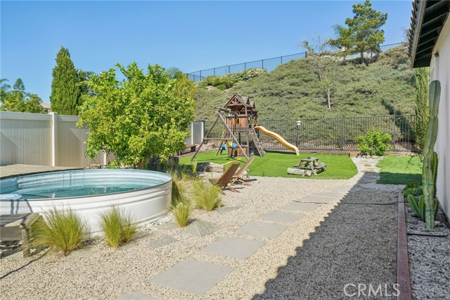 Detail Gallery Image 2 of 53 For 42528 Sparks Ct, Temecula,  CA 92592 - 3 Beds | 2 Baths
