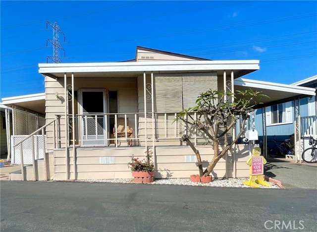 Detail Gallery Image 1 of 1 For 17705 S Western Ave #108,  Gardena,  CA 90248 - 3 Beds | 1/1 Baths