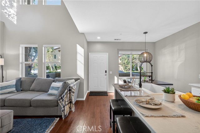 Detail Gallery Image 10 of 48 For 3065 N Torrey Pine, Orange,  CA 92865 - 3 Beds | 2/1 Baths