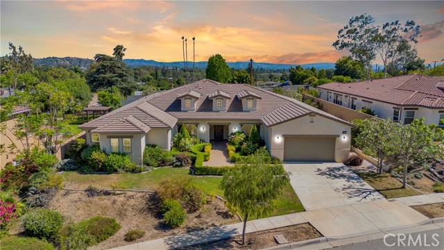 538 Francesca Lane, Glendora CA: https://media.crmls.org/medias/5492253b-9a34-4476-bb15-07d130e42712.jpg