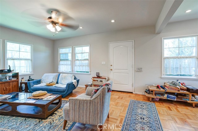 1513 1517 HUNTINGTON Drive, South Pasadena CA: https://media.crmls.org/medias/5492407b-f8fa-4f5e-9057-c9d3c7817151.jpg