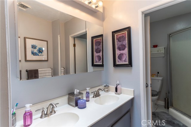 Detail Gallery Image 7 of 29 For 9711 W Palais Rd, Anaheim,  CA 92804 - 4 Beds | 2 Baths