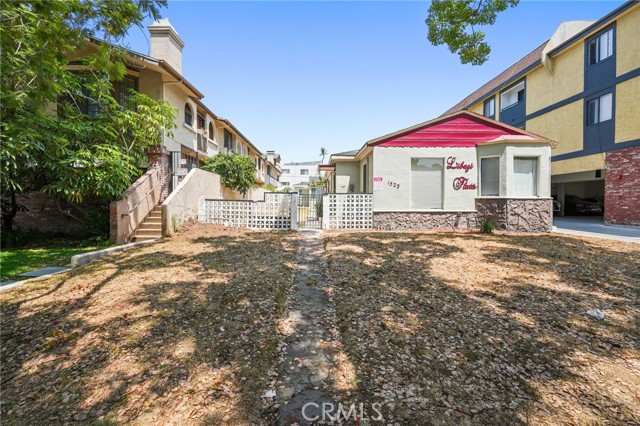 Detail Gallery Image 2 of 34 For 1523 Rock Glen Ave, Glendale,  CA 91205 - – Beds | – Baths