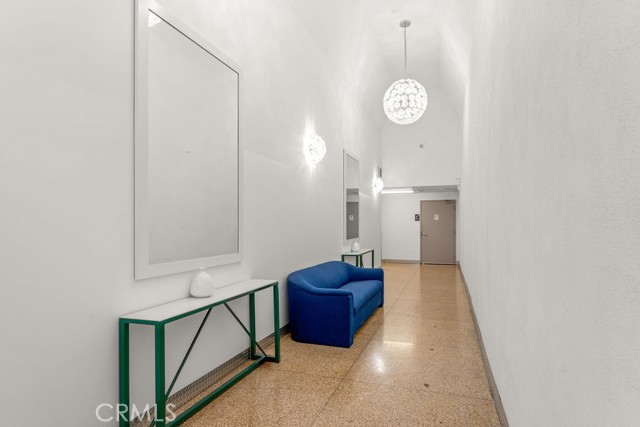 433 Pine Avenue, Long Beach CA: https://media.crmls.org/medias/5494002a-8205-4e83-a6e3-abab86bd5931.jpg
