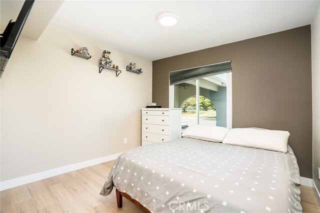 19202 Hickory Lane, Huntington Beach CA: https://media.crmls.org/medias/54942794-138a-4fab-bfbc-ee99158395c7.jpg