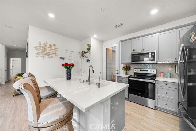 Detail Gallery Image 9 of 37 For 16057 Tanzinite, Chino,  CA 91708 - 4 Beds | 3 Baths