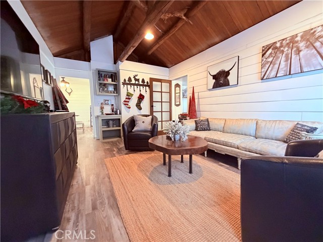 Detail Gallery Image 23 of 51 For 926 Kuffel Canyon, Lake Arrowhead,  CA 92385 - 2 Beds | 1 Baths