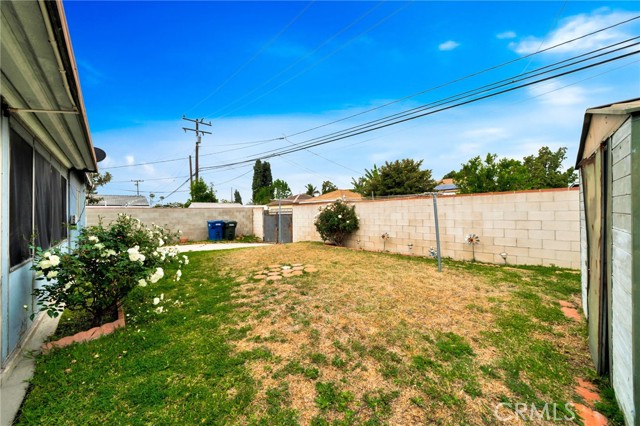 Detail Gallery Image 30 of 33 For 8241 Elmont Ave, Pico Rivera,  CA 90660 - 4 Beds | 1/1 Baths