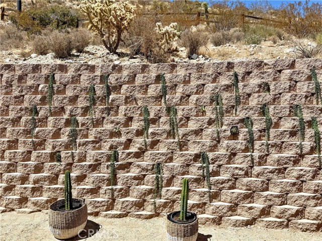 8244 Balsa Avenue, Yucca Valley CA: https://media.crmls.org/medias/5495de71-184a-4da9-8b32-debd209bee25.jpg