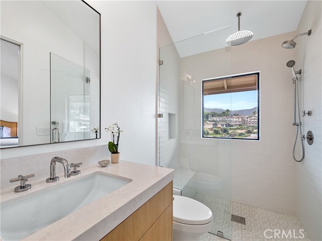 Detail Gallery Image 30 of 38 For 79 Blue Lagoon, Laguna Beach,  CA 92651 - 3 Beds | 3 Baths