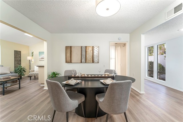 Detail Gallery Image 9 of 70 For 5117 Miembro, Laguna Woods,  CA 92637 - 2 Beds | 2 Baths