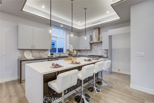 206 Juanita Avenue, Redondo Beach, California 90277, 4 Bedrooms Bedrooms, ,3 BathroomsBathrooms,Residential,Sold,Juanita,PV20030908