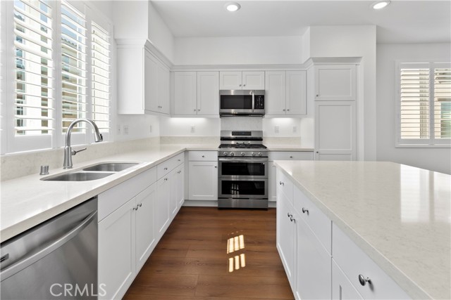 Detail Gallery Image 8 of 16 For 257 N Magnolia Ave #5,  Anaheim,  CA 92801 - 4 Beds | 3/1 Baths