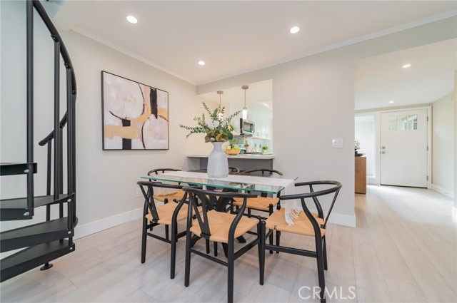 Detail Gallery Image 14 of 30 For 14 Gumwood, Irvine,  CA 92612 - 2 Beds | 2 Baths