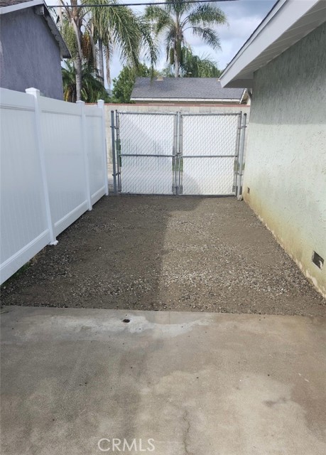 Detail Gallery Image 33 of 33 For 18735 Nordhoff St, Northridge,  CA 91324 - 3 Beds | 2 Baths