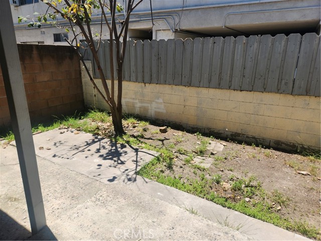 Detail Gallery Image 14 of 15 For 14301 Addison St #C,  Sherman Oaks,  CA 91423 - 0 Beds | 1 Baths