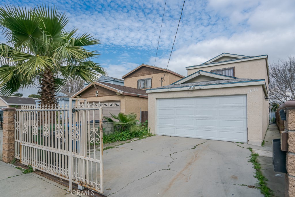 1675 East 111th Place, Los Angeles, CA 90059