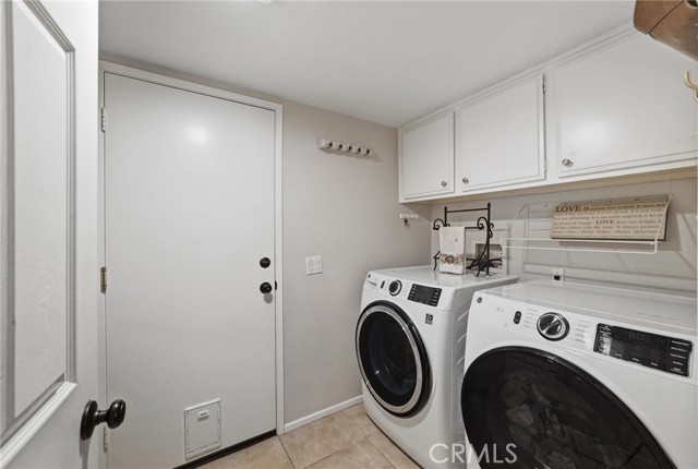 Image 21 of 54 For 16727 Lake Knoll