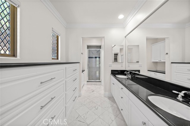 Detail Gallery Image 10 of 27 For 61 Shade Tree, Irvine,  CA 92603 - 3 Beds | 3/1 Baths