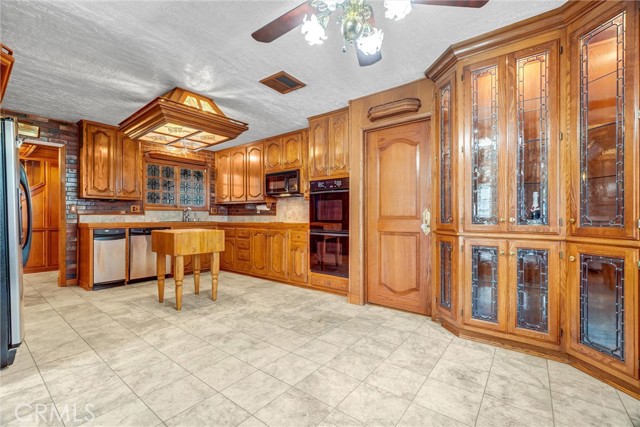 Detail Gallery Image 10 of 53 For 8141 Briarwood, Stanton,  CA 90680 - 4 Beds | 3 Baths