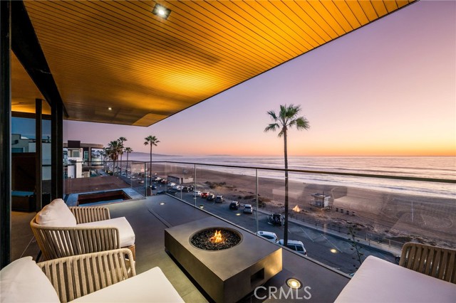 4320 The Strand, Manhattan Beach, California 90266, 3 Bedrooms Bedrooms, ,1 BathroomBathrooms,Residential,For Sale,The Strand,SB25006940