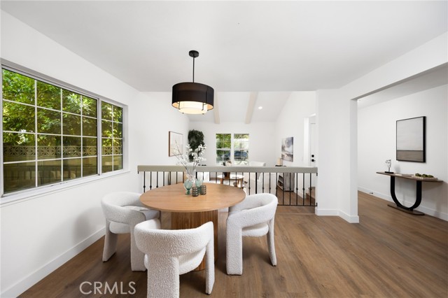 Detail Gallery Image 7 of 21 For 10012 Glade Ave, Chatsworth,  CA 91311 - 3 Beds | 2 Baths