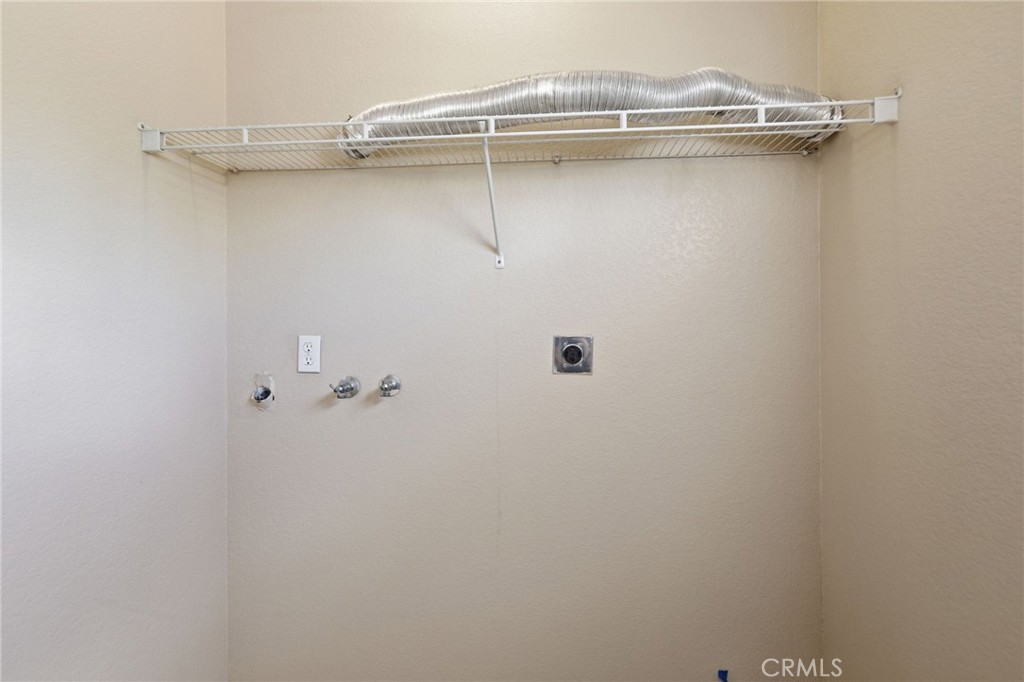 https://media.crmls.org/medias/54a25ba1-9ed1-4f02-b937-75b041795c43.jpg?preset=X-Large