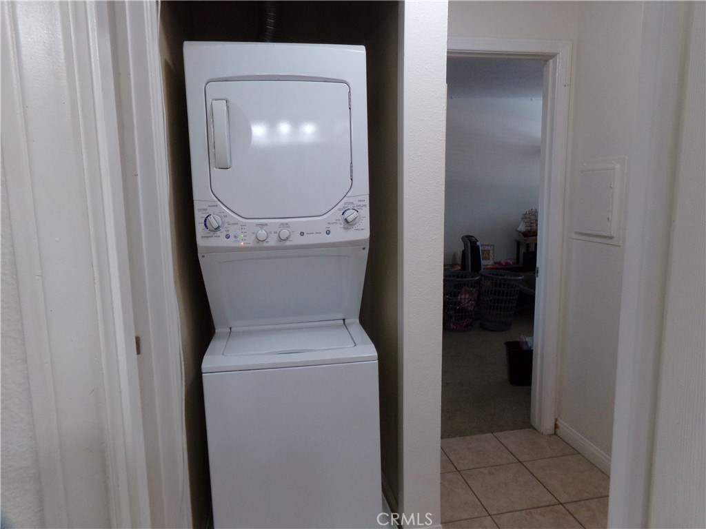 https://media.crmls.org/medias/54a2e530-be28-4047-88d1-8cb0f699eecf.jpg?preset=X-Large