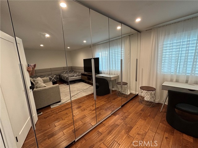 5533 Edward E Horton Lane, Encino CA: https://media.crmls.org/medias/54a30a81-4da0-43ad-8d67-59a8dd2d9128.jpg