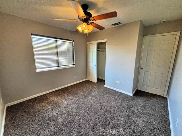 Detail Gallery Image 11 of 14 For 13041 Billings Ct, Victorville,  CA 92395 - 3 Beds | 2 Baths