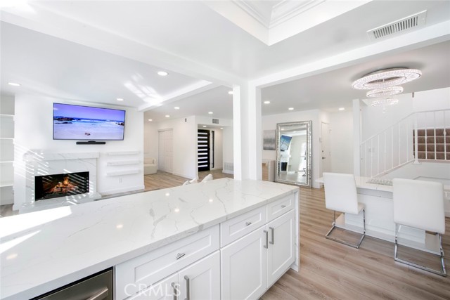 Detail Gallery Image 18 of 47 For 918 Hyde Ct, Costa Mesa,  CA 92626 - 4 Beds | 2/1 Baths