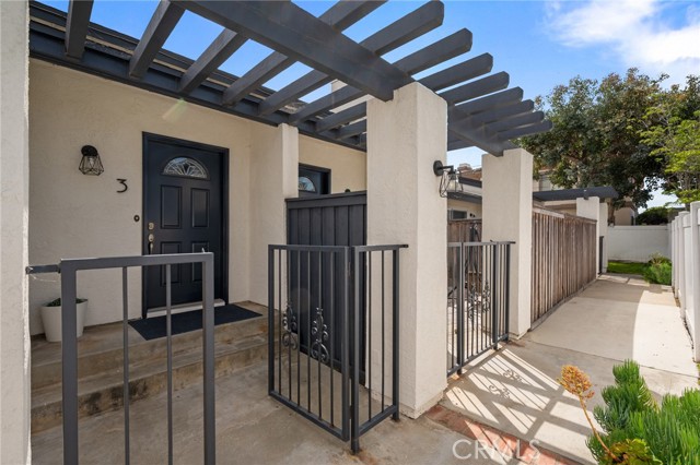 Detail Gallery Image 30 of 37 For 2410 Voorhees Ave #3,  Redondo Beach,  CA 90278 - 2 Beds | 2/1 Baths