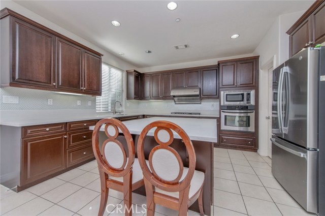 Detail Gallery Image 10 of 61 For 4027 Blair Ridge, Chino Hills,  CA 91709 - 6 Beds | 4/1 Baths