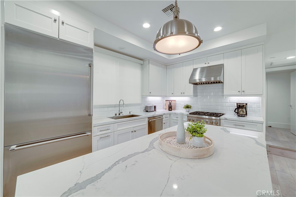 MLS #OC25248780 image #15