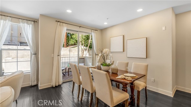 10639 Woodbridge Street #104, Toluca Lake (los Angeles), CA, 91602 10639 Woodbridge Street #104, Toluca Lake (los Angeles), CA, 91602