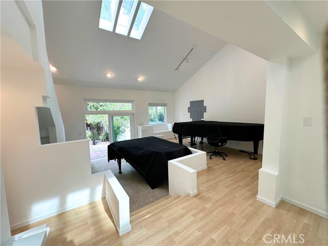 MLS #SR25243594 image #7