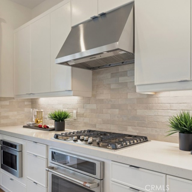 450 Loon, Irvine CA: https://media.crmls.org/medias/54a57c66-7c0c-46c4-a832-56e08195e6a5.jpg