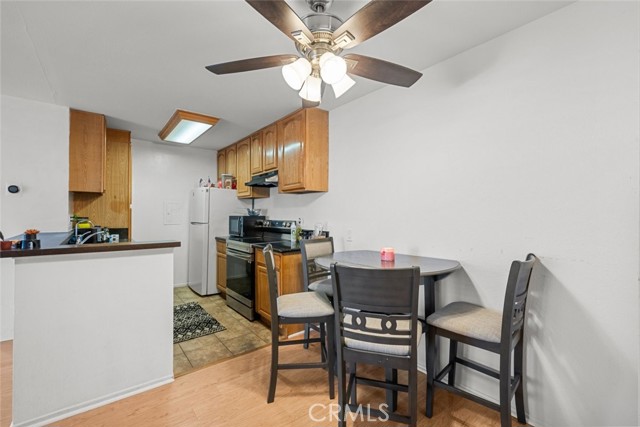 23515 Lyons Avenue, Valencia CA: https://media.crmls.org/medias/54a61691-a77f-432d-92db-c011ce1e8c06.jpg