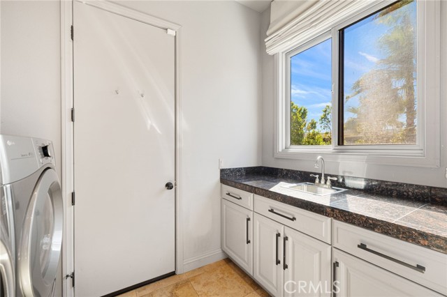 2600 E Vincentia, Palm Springs, CA 92262