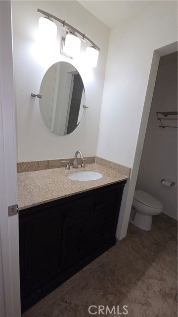 Detail Gallery Image 14 of 30 For 5400 Lindley Ave #105,  Encino,  CA 91316 - 2 Beds | 2 Baths