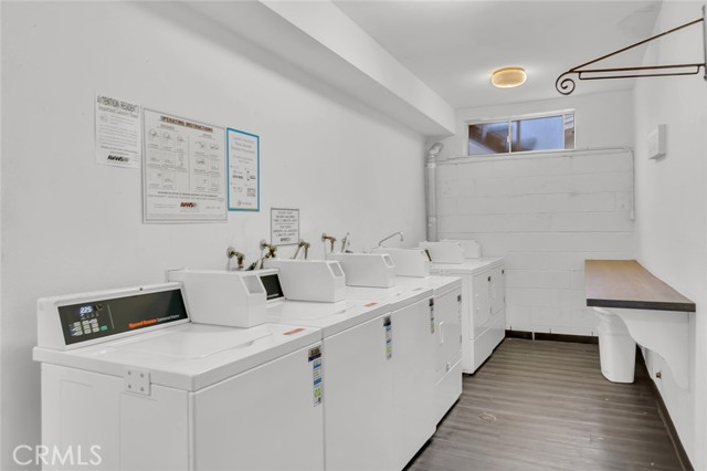 Detail Gallery Image 19 of 41 For 3907 La Crescenta Avenue #208,  La Crescenta,  CA 91214 - 1 Beds | 1 Baths