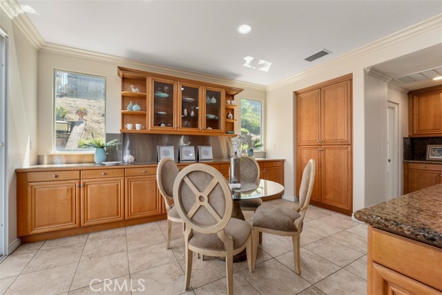 2889 Muir Trail Drive, Fullerton CA: https://media.crmls.org/medias/54a7be9e-5aff-405e-a4ef-fb284a661be3.jpg