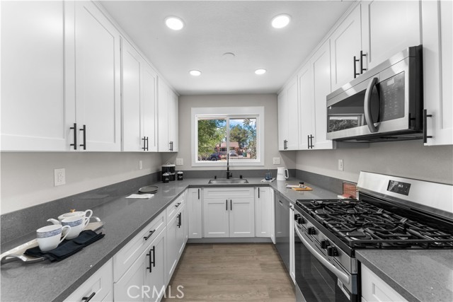 Detail Gallery Image 22 of 40 For 38634 Carolside Ave, Palmdale,  CA 93550 - 4 Beds | 2 Baths
