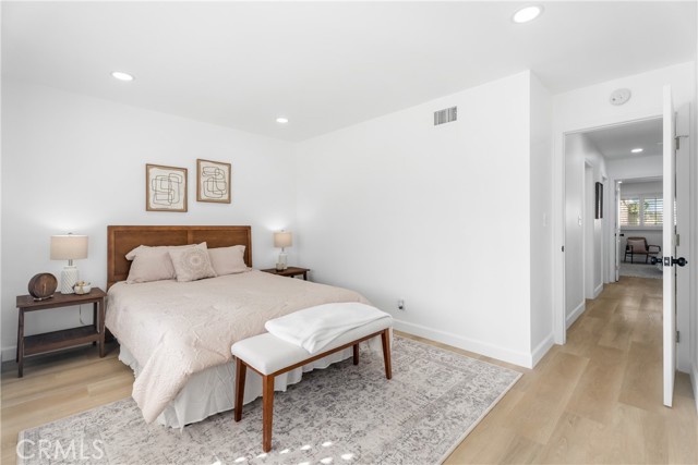 Detail Gallery Image 30 of 40 For 6821 Loyola Dr, Huntington Beach,  CA 92647 - 4 Beds | 2 Baths