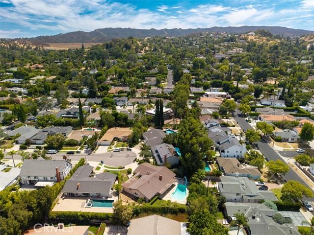 Detail Gallery Image 19 of 21 For 17733 Palora St, Encino,  CA 91316 - 4 Beds | 3 Baths