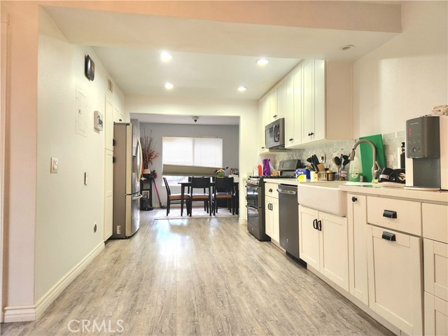Detail Gallery Image 7 of 17 For 9735 El Paseo, Rancho Cucamonga,  CA 91730 - 3 Beds | 2/1 Baths