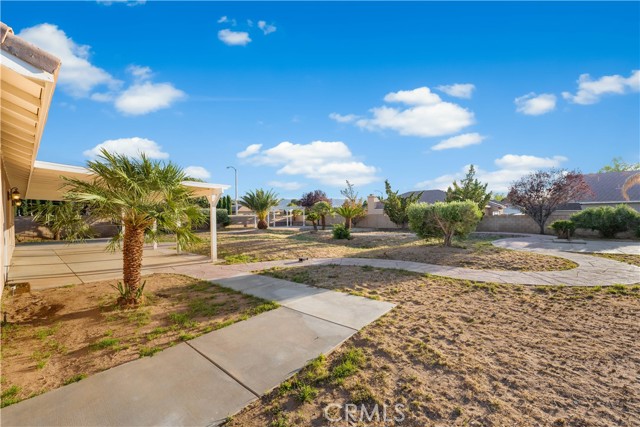 43309 45th W Street, Lancaster CA: https://media.crmls.org/medias/54acda20-ebb8-46fb-a456-91d0d3a63052.jpg