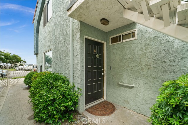 Detail Gallery Image 26 of 36 For 805 Ocean Ave #4,  Seal Beach,  CA 90740 - 3 Beds | 2 Baths