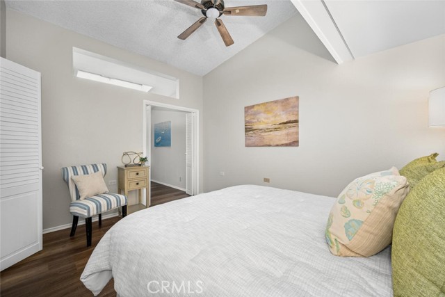 1621 Interlachen, Seal Beach CA: https://media.crmls.org/medias/54ad2995-e3f3-4821-8bf6-327dc9dc5012.jpg