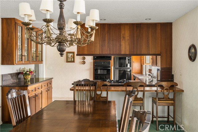 Detail Gallery Image 14 of 31 For 1142 Appian, Santa Ana,  CA 92705 - 4 Beds | 3 Baths